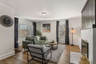 1003 W William St, Champaign, IL 61821 - Photo 3