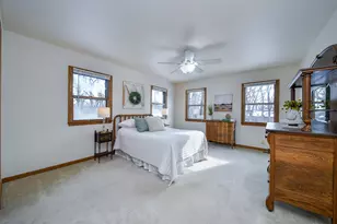 38 Walnut Creek Ln, Oswego, IL 60543 - Photo 9