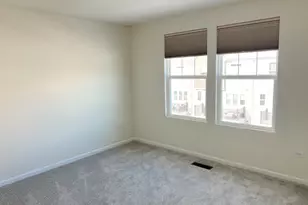 6257 Sandbelt Dr, Woodridge, IL 60517 - Photo 7