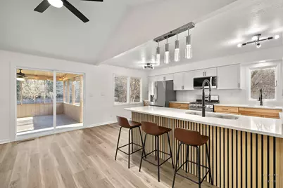 1004 Portsmouth Drive, Rockford, IL 61102 - Photo 13