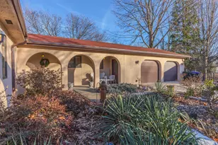28 Chatsford Ct, Bloomington, IL 61704 - Photo 57