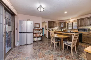 28 Chatsford Ct, Bloomington, IL 61704 - Photo 45