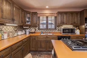 28 Chatsford Ct, Bloomington, IL 61704 - Photo 41