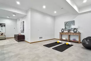 527 Kensington Ct, Hinsdale, IL 60521 - Photo 37