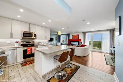 1717 W Crystal Lane #701, Mount Prospect, IL 60056 - Photo 7