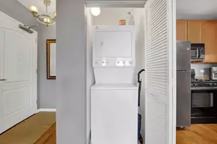 125 S Jefferson St, Chicago, IL 60661 - Photo 11