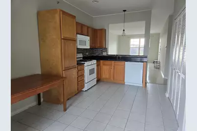 149 N Waters Edge Drive #F, Glendale Heights, IL 60139 - Photo 5