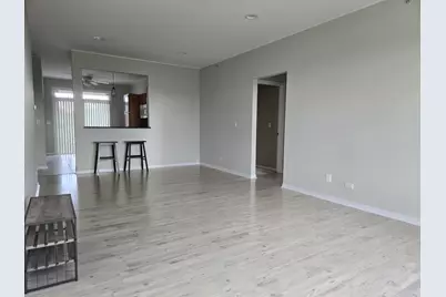 149 N Waters Edge Drive #F, Glendale Heights, IL 60139 - Photo 7