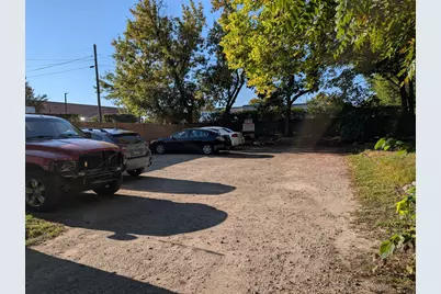 226 W Locust Street, Dekalb, IL 60115 - Photo 25