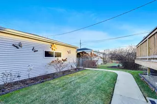 3233 N Ozanam Ave, Chicago, IL 60634 - Photo 35