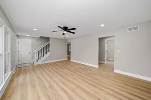 82 Ashlawn Ave, Oswego, IL 60543 - Photo 3