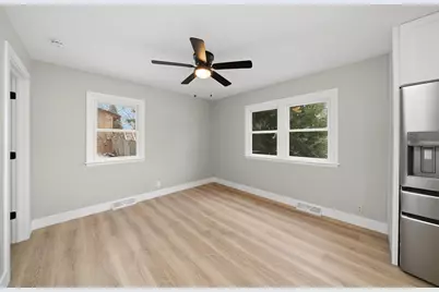 82 Ashlawn Avenue, Oswego, IL 60543 - Photo 11