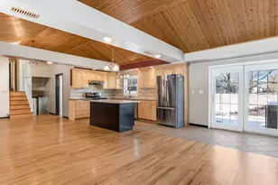 25216 River Rd, Lake Barrington, IL 60010 - Photo 7