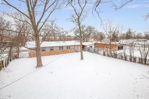 128 Algonquin St, Park Forest, IL 60466 - Photo 17