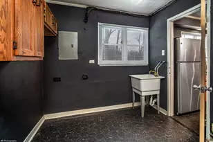 128 Algonquin St, Park Forest, IL 60466 - Photo 13