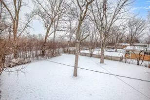 128 Algonquin St, Park Forest, IL 60466 - Photo 15