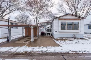 3268 Meadow Dr, Park City, IL 60085 - Photo 1