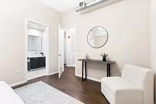 [Address not provided], Chicago, IL 60611 - Photo 17