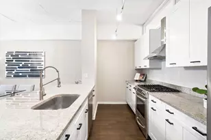 [Address not provided], Chicago, IL 60611 - Photo 9