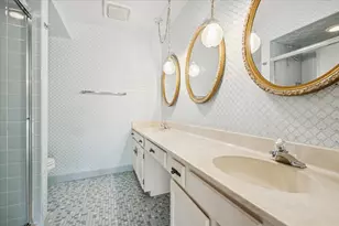 7601 N Lincoln Ave, Skokie, IL 60077 - Photo 9