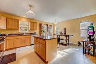 1114 Kylemore Ct, Joliet, IL 60431 - Photo 7