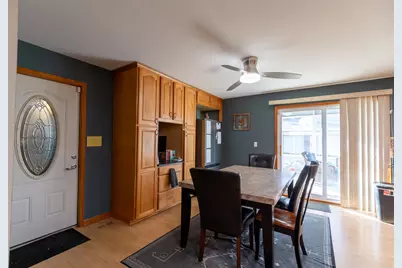 4716 N Kilbourn Avenue, Chicago, IL 60630 - Photo 5