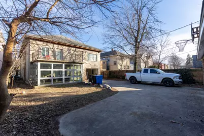 4716 N Kilbourn Avenue, Chicago, IL 60630 - Photo 31