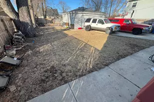 1035 Allaire Ave, Aurora, IL 60506 - Photo 3