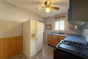 2406 Brittany Ln, Rock Island, IL 61201 - Photo 13