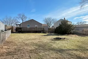 2406 Brittany Ln, Rock Island, IL 61201 - Photo 35