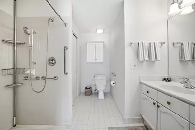 815 Leicester Road #109, Elk Grove Village, IL 60007 - Photo 15