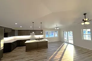 1923 Summerfield Ln, Bourbonnais, IL 60914 - Photo 5