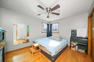 4913 W Warwick Ave, Chicago, IL 60641 - Photo 13