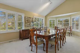 868 Longmeadow Ct, Lake Barrington, IL 60010 - Photo 11