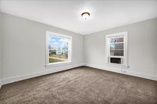 449 N 3rd Ave, Canton, IL 61520 - Photo 15