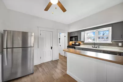 449 N 3rd Avenue, Canton, IL 61520 - Photo 7