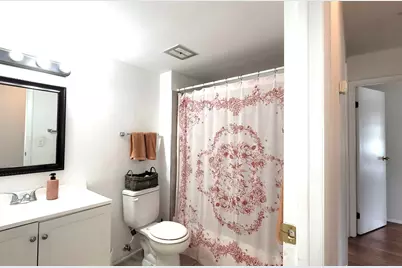 1360 Devonshire Lane, Hoffman Estates, IL 60169 - Photo 15