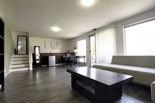 1360 Devonshire Ln, Hoffman Estates, IL 60169 - Photo 25