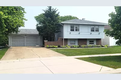 1360 Devonshire Lane, Hoffman Estates, IL 60169 - Photo 1