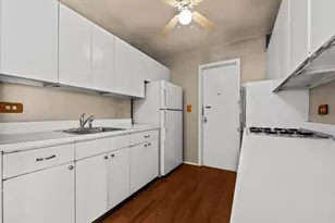 3430 N Lake Shore Dr, Chicago, IL 60657 - Photo 9