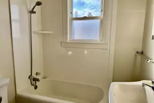 102 W 3rd St, Oglesby, IL 61348 - Photo 7