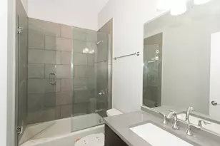 520 N Western Ave, Chicago, IL 60612 - Photo 15