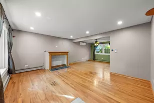 18000 Armitage Ct, Homewood, IL 60430 - Photo 3