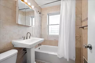 6707 N Whipple St, Chicago, IL 60645 - Photo 11