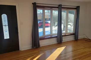 2382 S Scott Street S, Des Plaines, IL 60018 - Photo 5