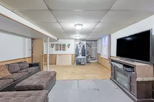 6928 W 63rd Pl, Chicago, IL 60638 - Photo 17