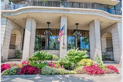 1040 N Lake Shore Drive #32D, Chicago, IL 60611 - Photo 1