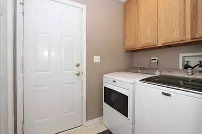 2936 Avalon Drive, Elgin, IL 60124 - Photo 9