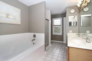 2936 Avalon Dr, Elgin, IL 60124 - Photo 25