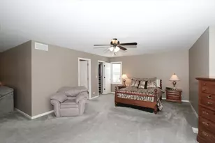 2936 Avalon Dr, Elgin, IL 60124 - Photo 21